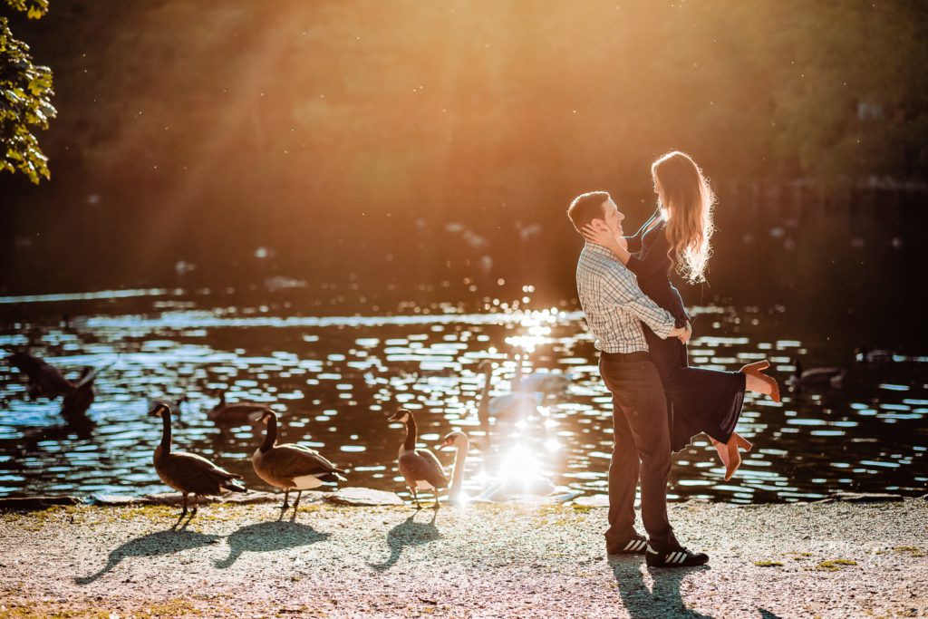 Engagement Picture at Avalon Park and Preserve-Long Island Wedding Photographer