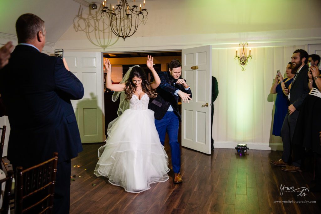 Wedding at Three Village Inn-Long Island Wedding Photographer-Yun Li Photography