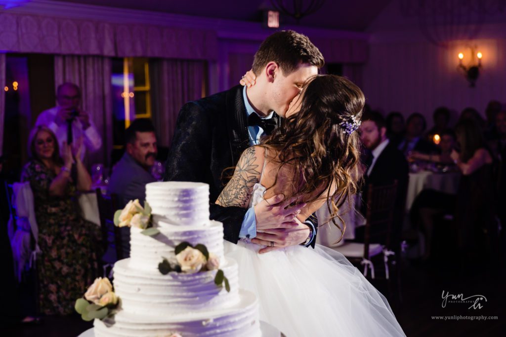 Wedding at Three Village Inn-Long Island Wedding Photographer-Yun Li Photography