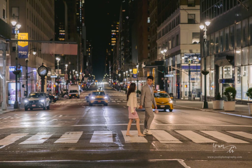 surprise marriage proposal at Time Square engagement pictures - New York Wedding Photographer