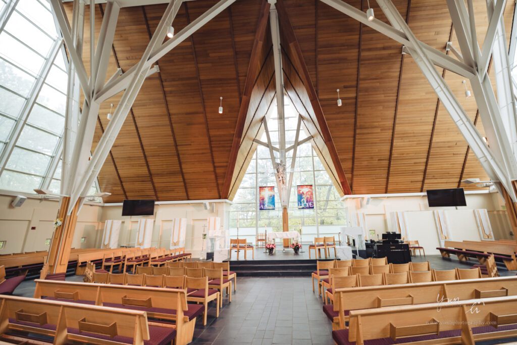 Wedding Ceremony at Parish of the Holy Cross - Long Island Wedding Photography - Yun Li Photography