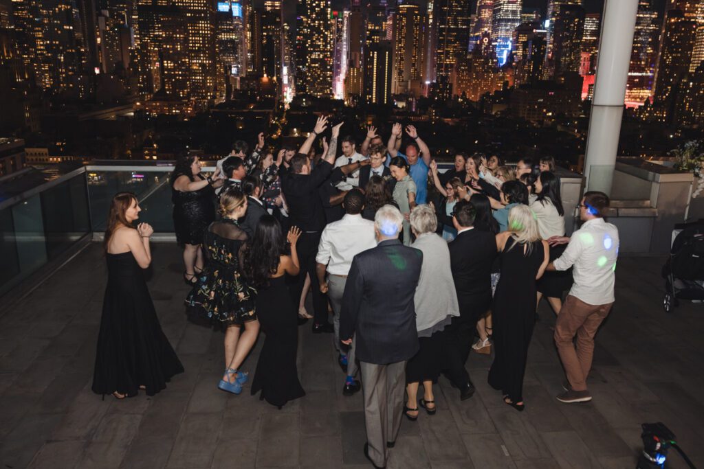 Wedding at Ink 48 in New York - New York Wedding Photographer - Yun Li Photography
