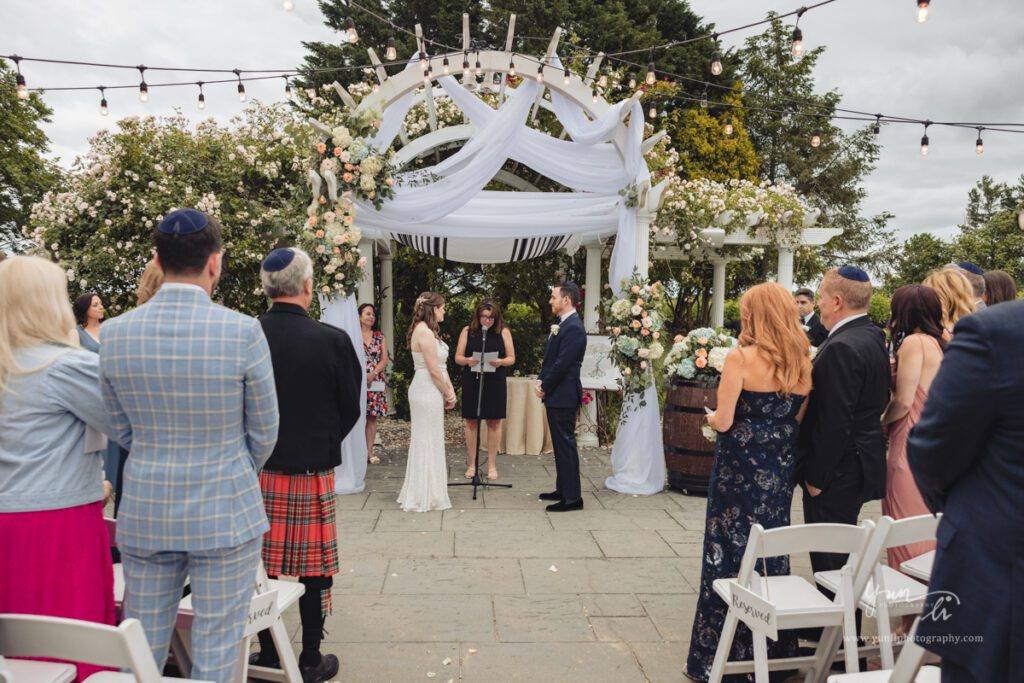 Wedding at The Vineyards at Aquebogue - Long Island Wedding Photographer - Yun Li Photography