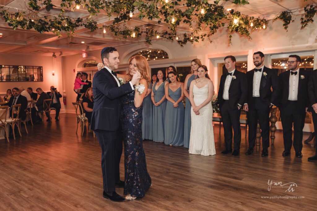 Wedding at The Vineyards at Aquebogue - Long Island Wedding Photographer - Yun Li Photography