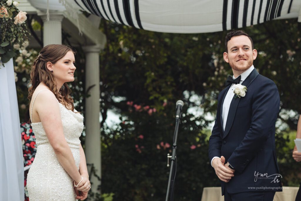 Wedding at The Vineyards at Aquebogue - Long Island Wedding Photographer - Yun Li Photography