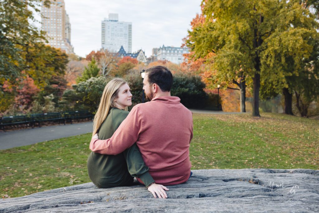 Engagement Picture at Central Park New York - Long Island Wedding Photographer - Yun Li Photography