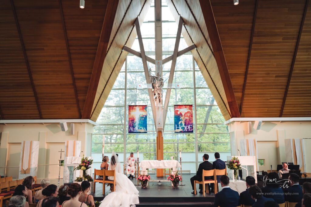 Wedding Ceremony at Parish of the Holy Cross - Long Island Wedding Photography - Yun Li Photography
