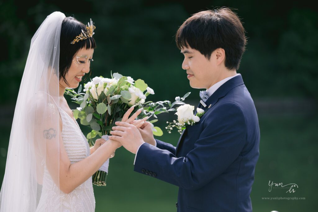 Wedding at Boathouse + Audubon Center in Brooklyn - New York Wedding Photographer - Yun Li Photography
