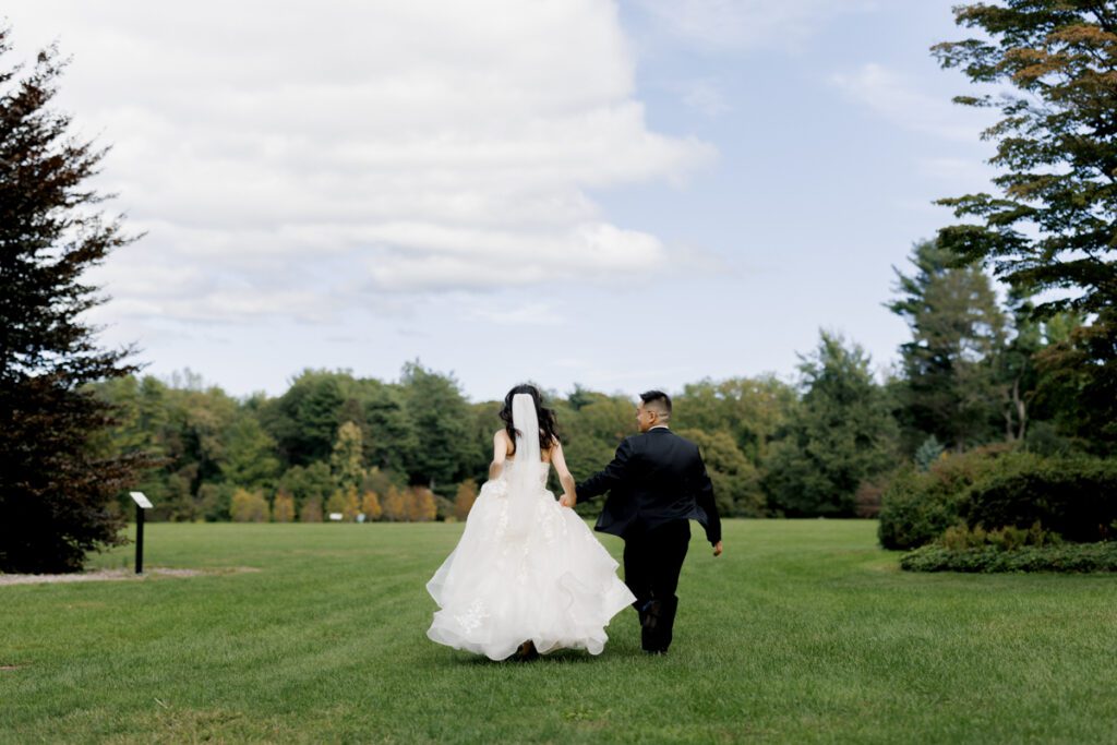 Pre-wedding photos at Planting Fields Arboretum - Long Island Wedding Photographer - Yun Li Photography