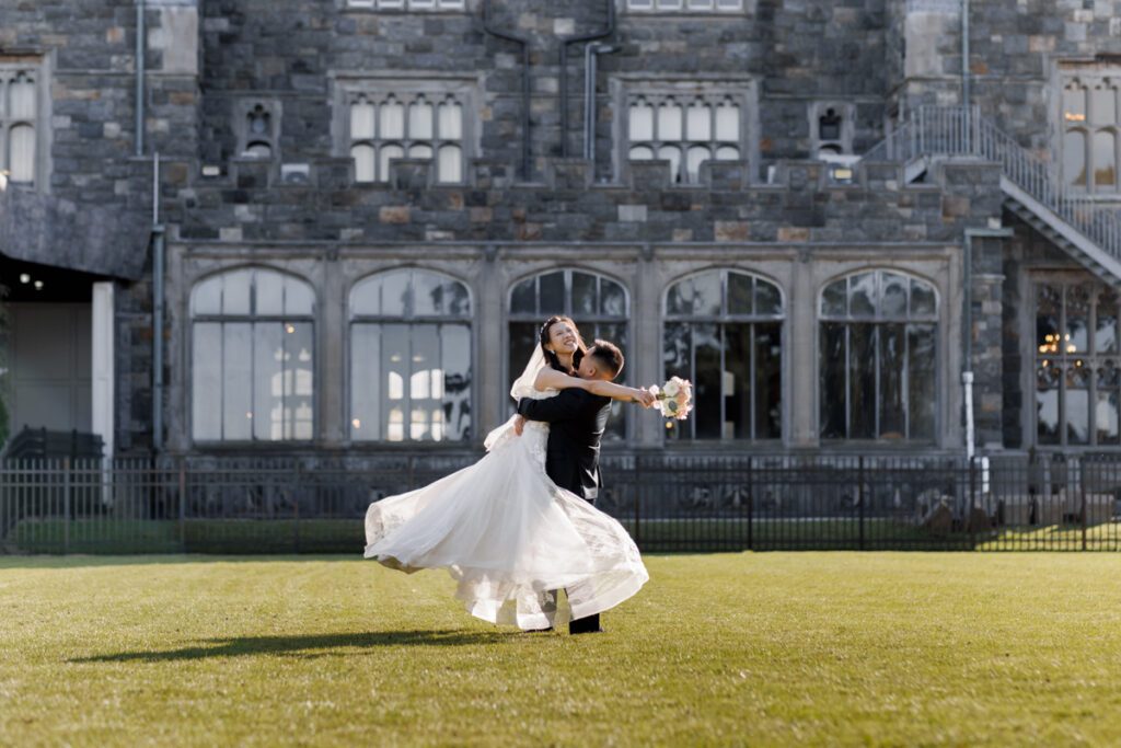 Pre-wedding photo session at Sand's Point Preserve - Long Island Wedding Photographer - Yun Li Photography
