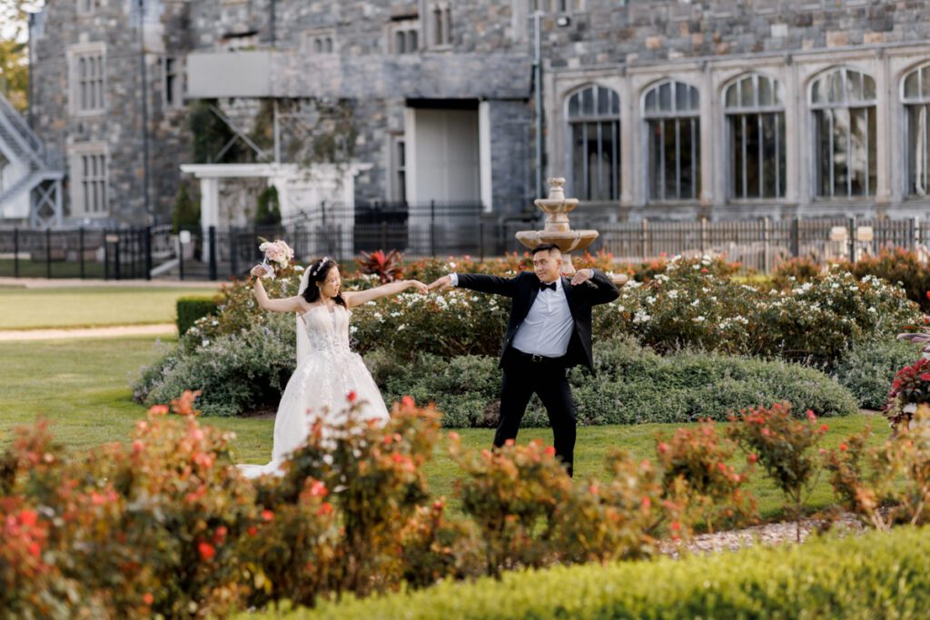 Pre-wedding photo session at Sand's Point Preserve - Long Island Wedding Photographer - Yun Li Photography