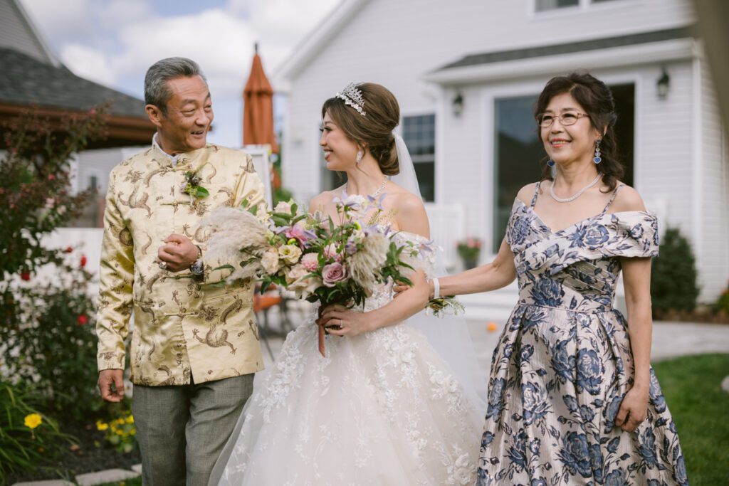 Long Island Backyard Wedding Ceremony - Long Island Wedding Photographer