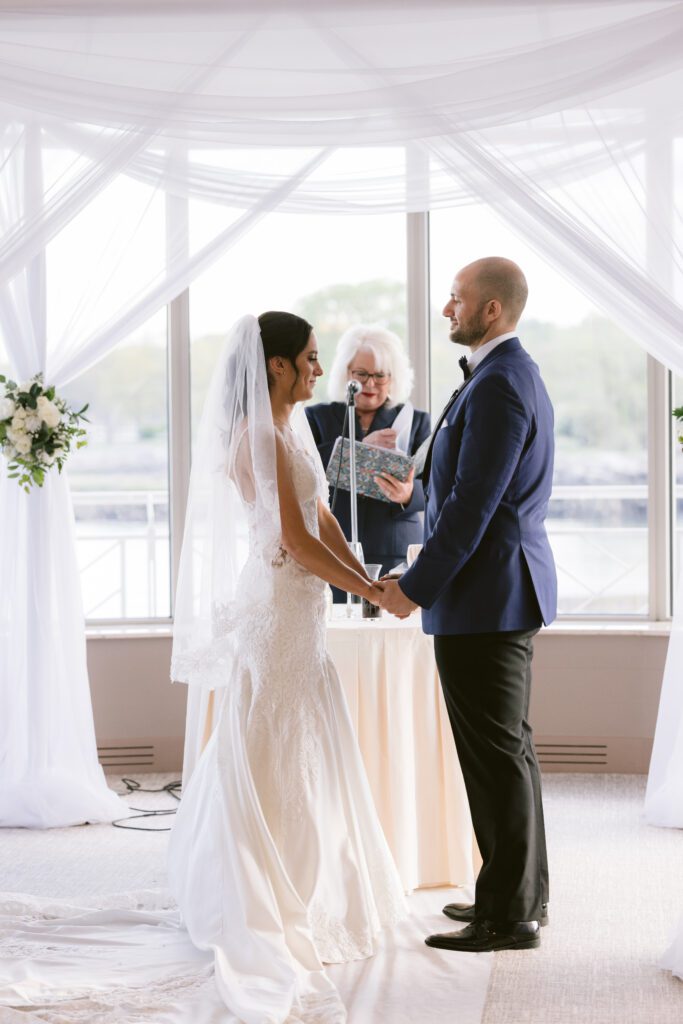 Wedding at Glen Island Harbour Club - New York Wedding Photographer