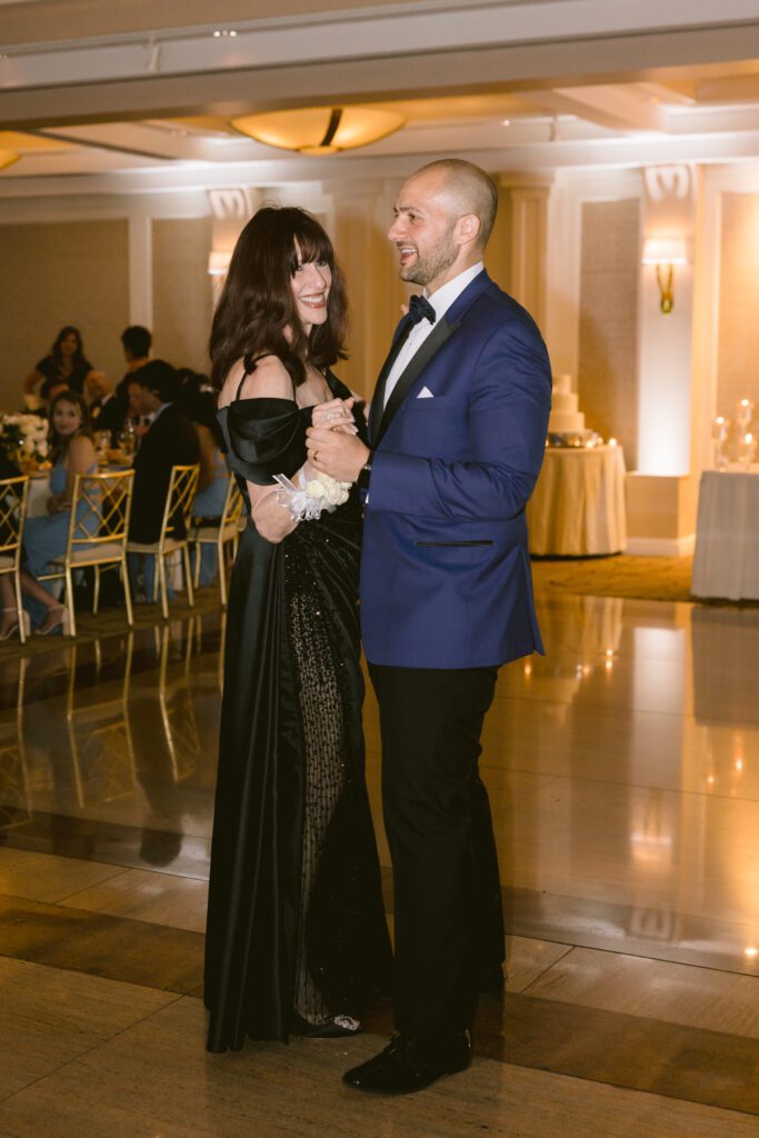 Wedding at Glen Island Harbour Club - New York Wedding Photographer