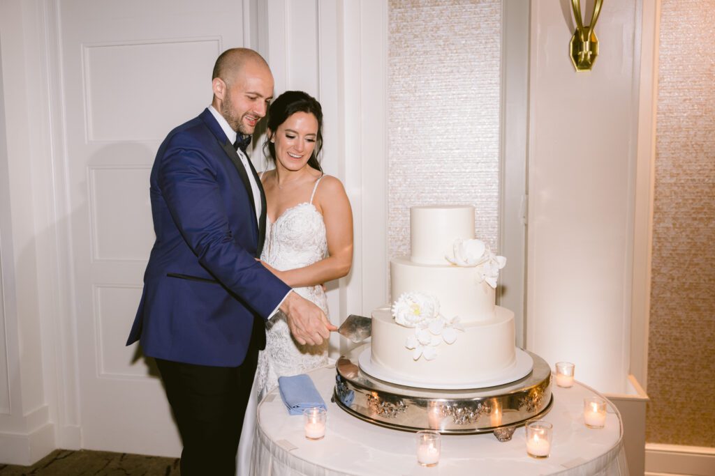 Wedding at Glen Island Harbour Club - New York Wedding Photographer