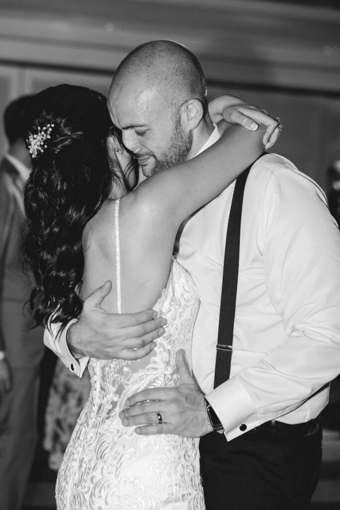 Wedding at Glen Island Harbour Club - New York Wedding Photographer