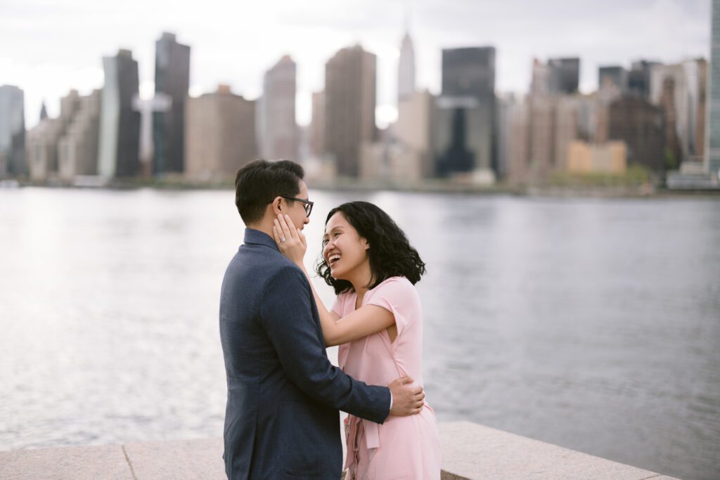 Engagement Picture at Gantry Plaza State Park - New York Wedding Photographer - Yun Li Photography