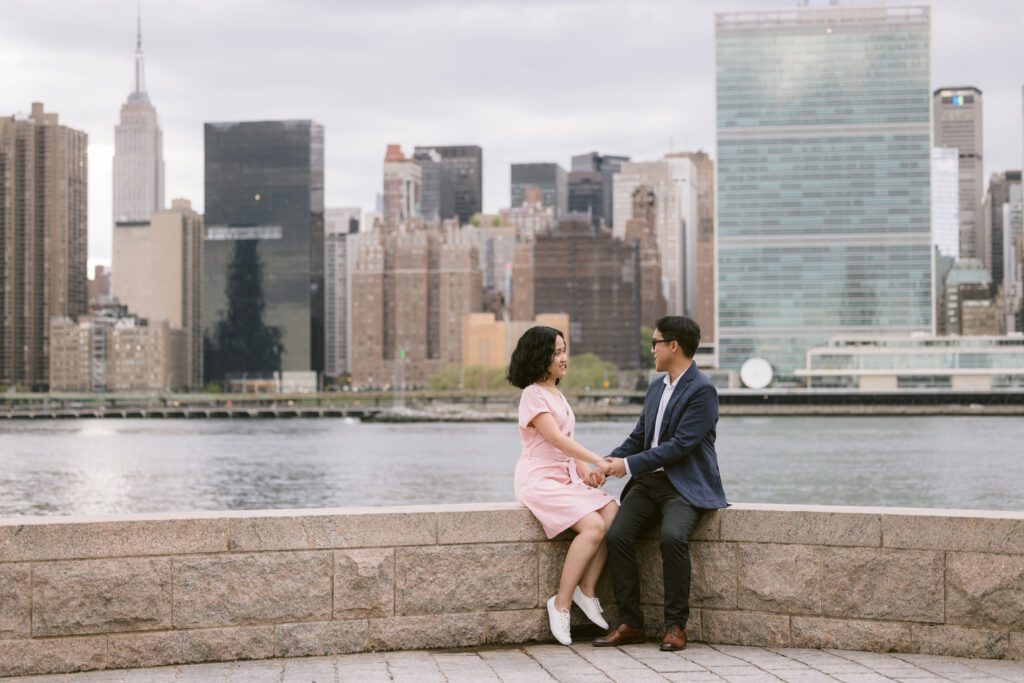 Engagement Picture at Gantry Plaza State Park - New York Wedding Photographer - Yun Li Photography