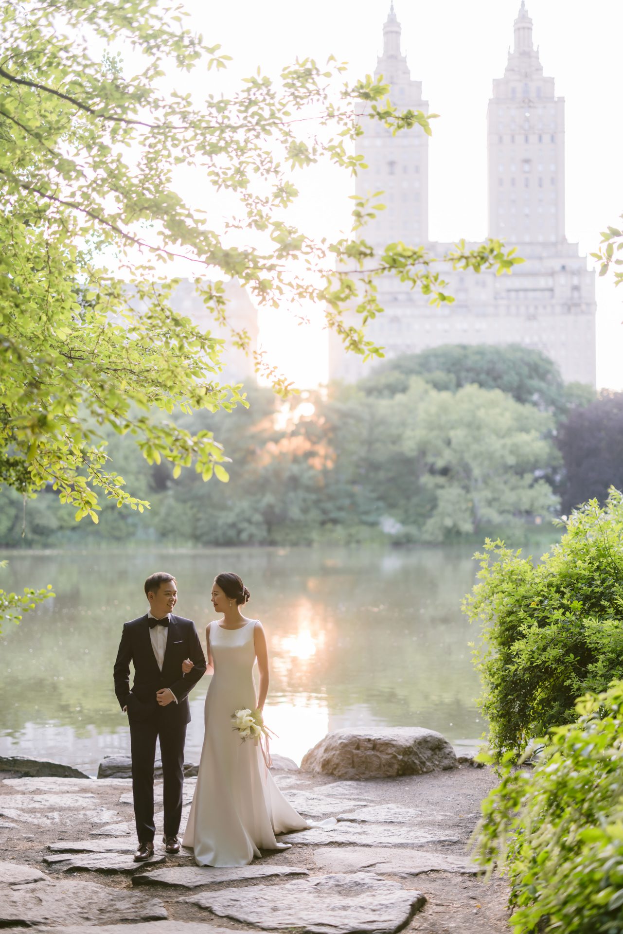Wedding Pictures at Central Park - New York Wedding Photographer - Yun Li Photography