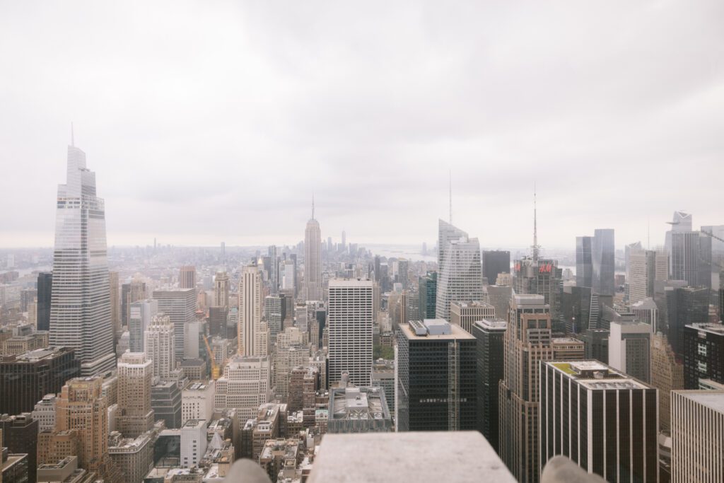 Engagement picture at Top of the Rock - New York Wedding Photographer
