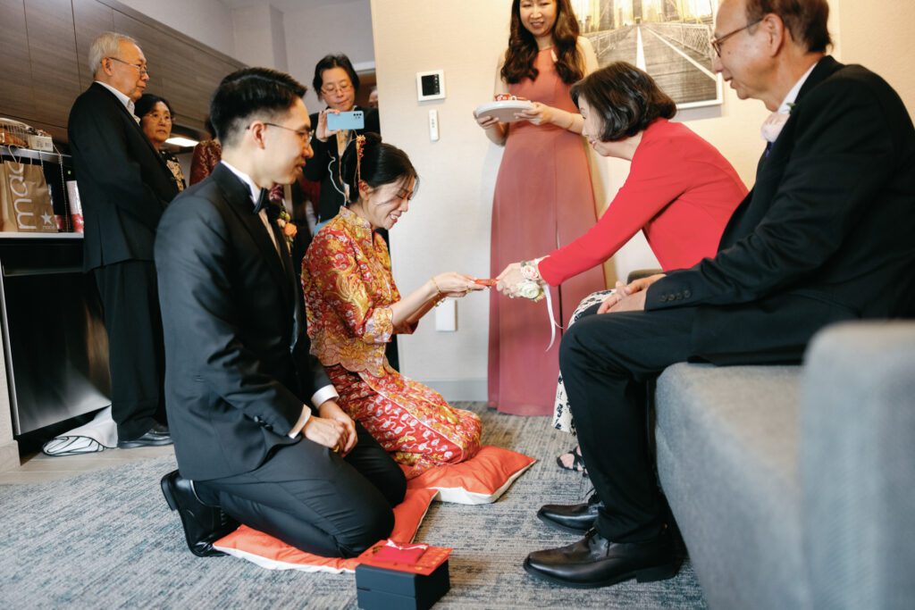 Traditional Chinese Tea Ceremony - New York Wedding Photographer
