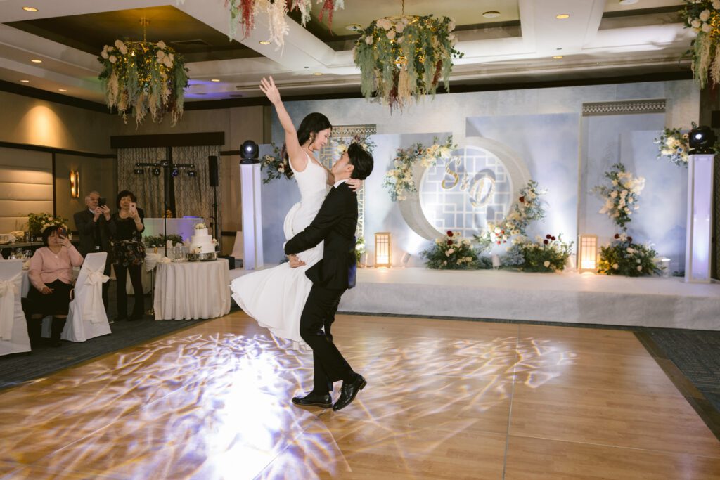 Wedding at Sheraton LaGuardia East Hotel - Long Island Wedding Photographer - Yun Li Photography