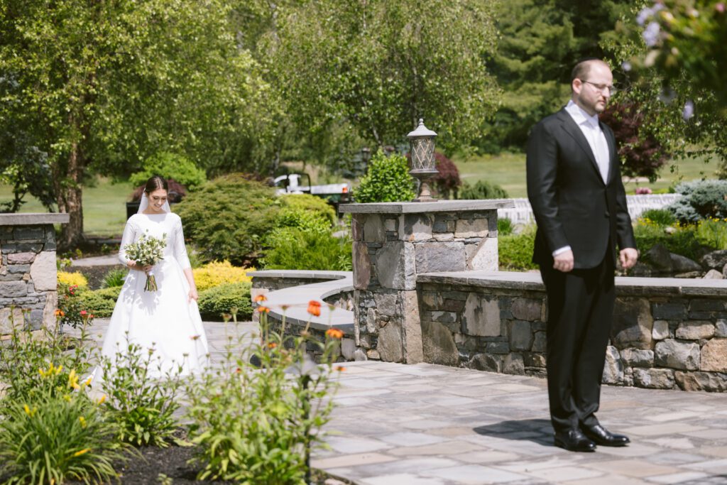 Jewish Wedding at Falkirk Estate and Country Club - New York Film Wedding Photographer