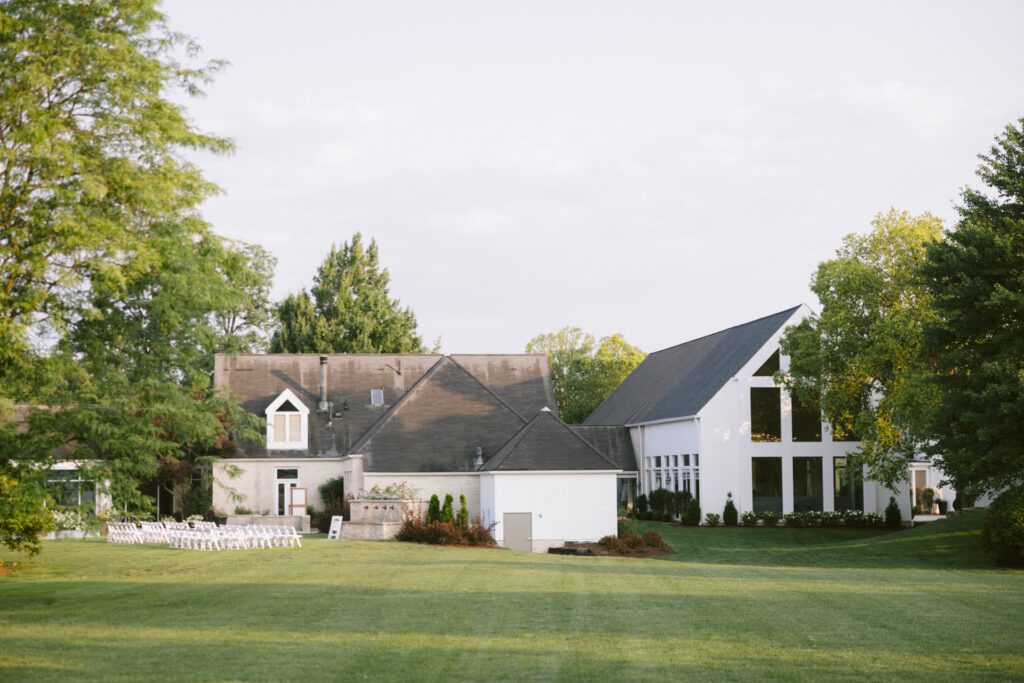 Wedding at Inn Walden in Aurora Ohio - Cleveland Wedding Photographer - Yun Li Photographer