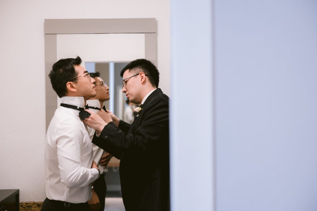 Wedding at Inn Walden in Aurora Ohio - Cleveland Wedding Photographer - Yun Li Photographer