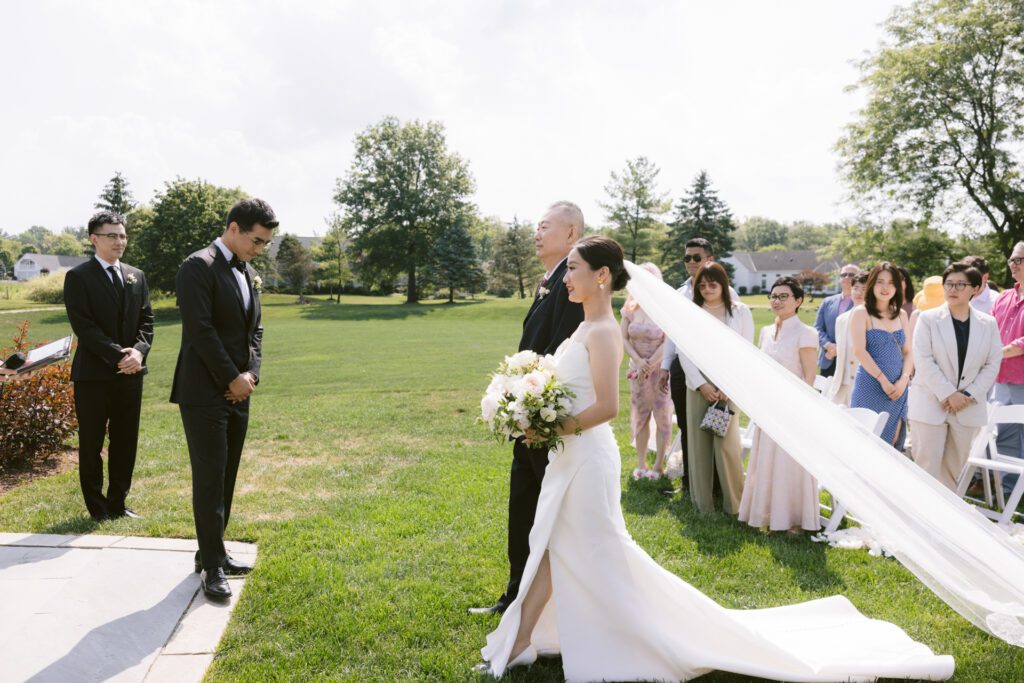 Wedding at Inn Walden in Aurora Ohio - Cleveland Wedding Photographer - Yun Li Photographer