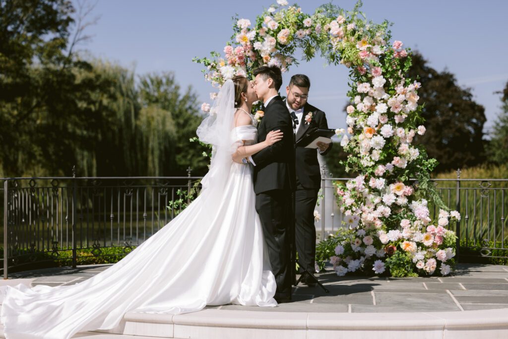 Wedding at Park Chateau - New York Wedding Photographer - Yun Li Photography