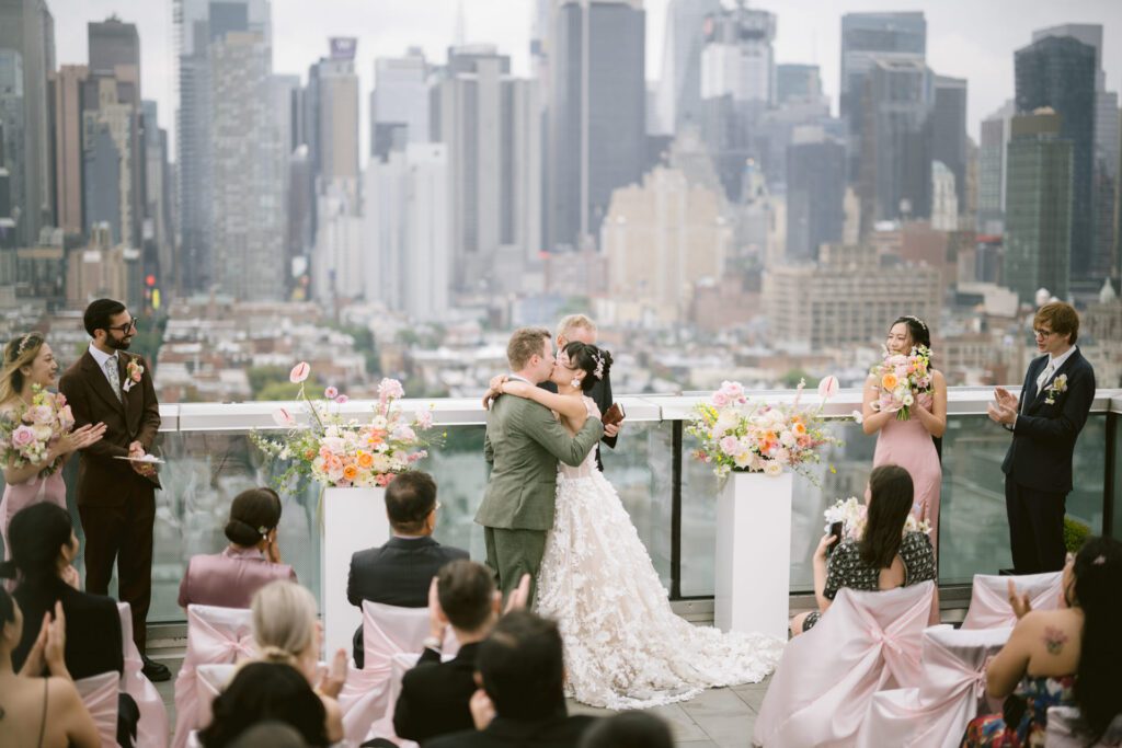 Wedding at Ink 48 in New York - New York Wedding Photographer - Yun Li Photography