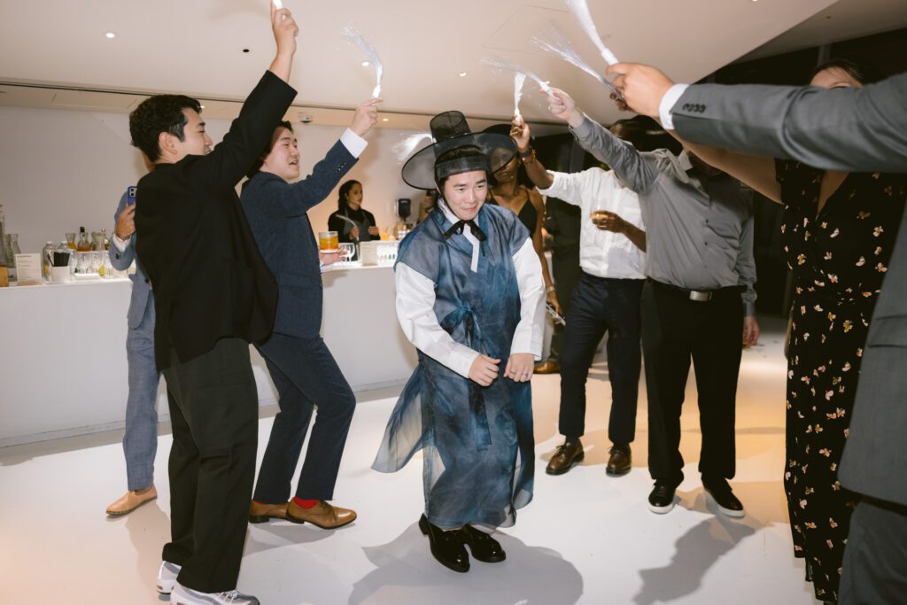 Wedding at Museum of the Moving Image - New York Wedding Photographer - Yun Li Photography