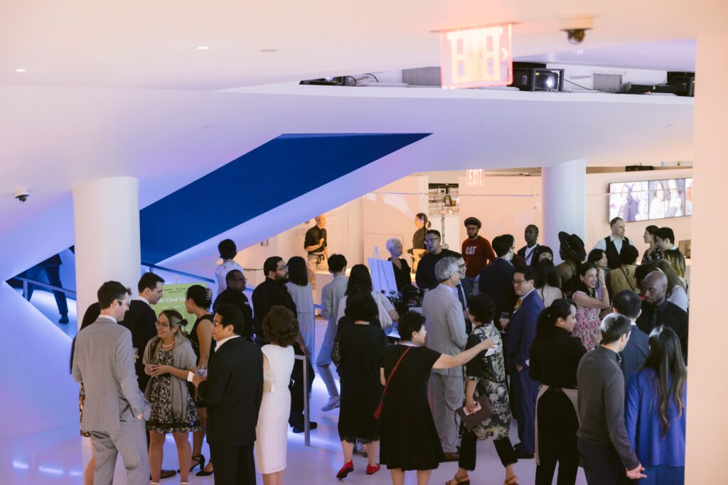 Wedding at Museum of the Moving Image - New York Wedding Photographer - Yun Li Photography