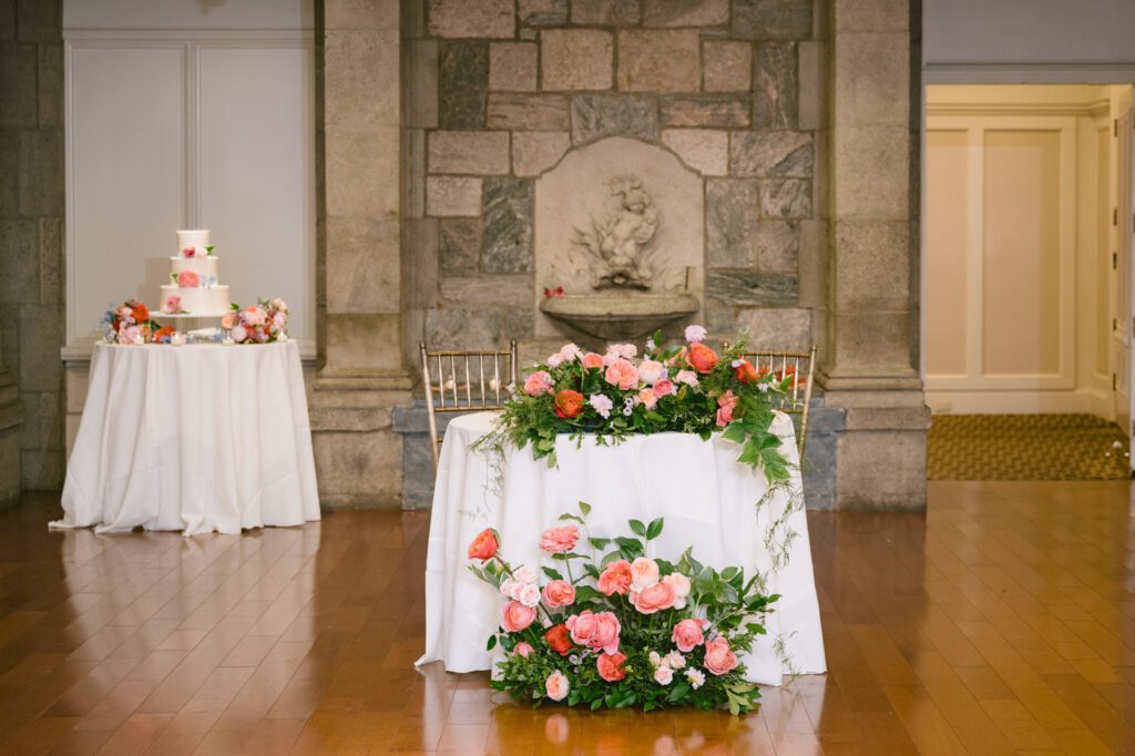 Wedding at Abigail Kirsch at Tappan Hill Mansion - New York Wedding Photographer - Yun Li Photography