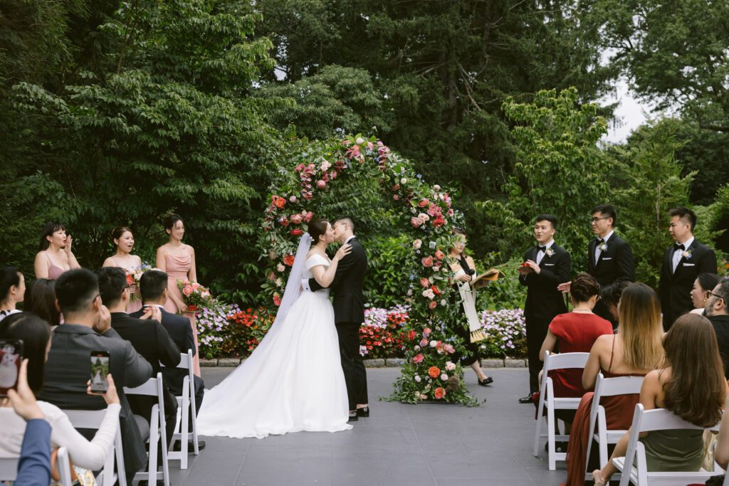 Wedding at Abigail Kirsch at Tappan Hill Mansion - New York Wedding Photographer - Yun Li Photography