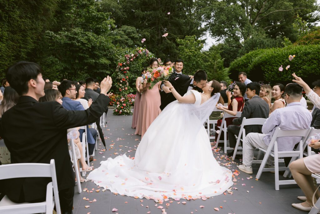 Wedding at Abigail Kirsch at Tappan Hill Mansion - New York Wedding Photographer - Yun Li Photography