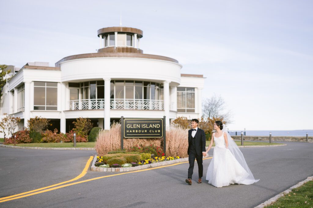 Wedding at Glen Island Harbour Club - New York Wedding Photographer - Yun Li Photography
