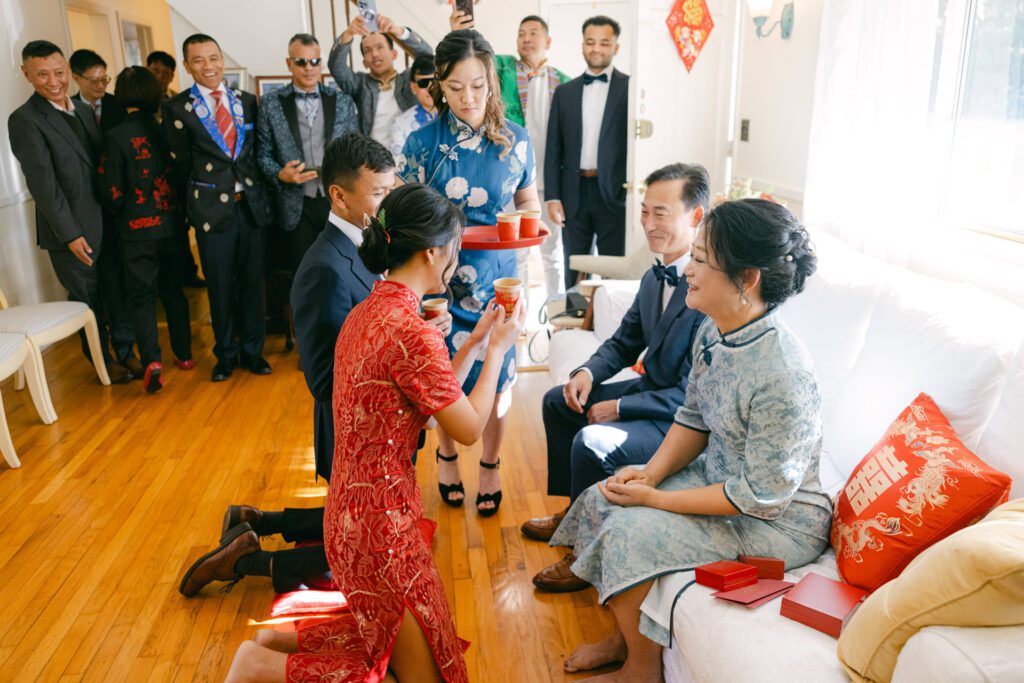 Chinese Tea Ceremony - New York Wedding Photographer - Yun Li Photography