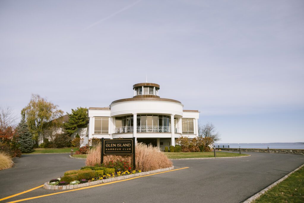 Wedding at Glen Island Harbour Club - New York Wedding Photographer - Yun Li Photography