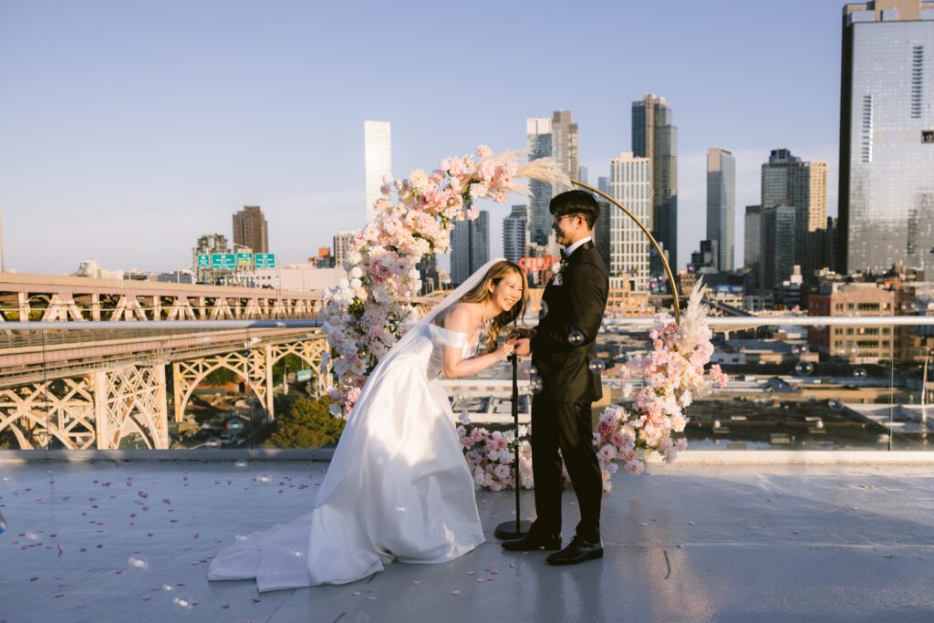 Wedding at Ravel Hotel in Long Island City - New York Wedding Photographer - Yun Li Photography